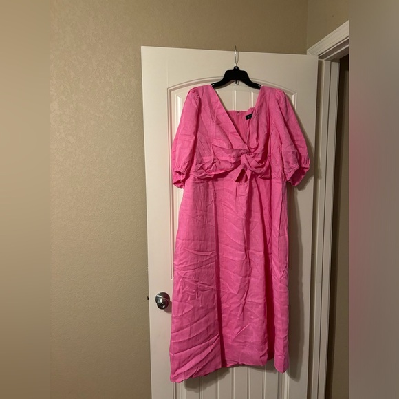 ELOQUII Twist Bodice Puff Sleeve Dress - Picture 5 of 10